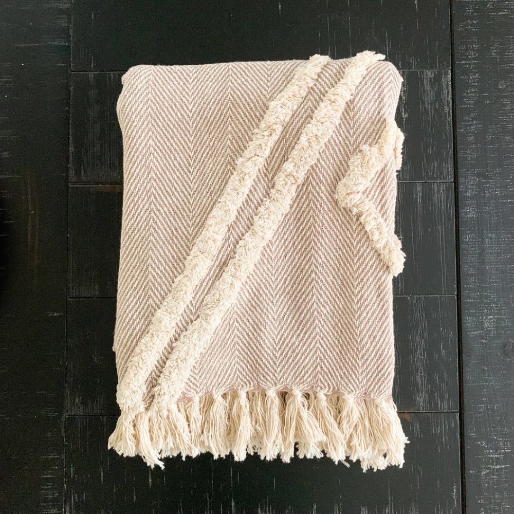 Diamond Tufted Throw Blanket / Beige & Cream / Cotton Throw Blanket / 60"x50" - Picture 10 of 11